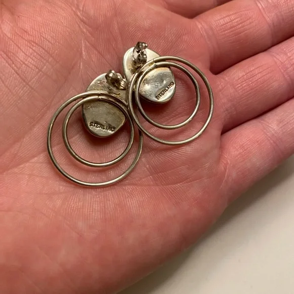 Elegant Brown Earrings with Circular Hoops and Oval Stones - Picture 2 of 6